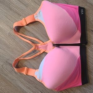 VSX Kockout sports bra